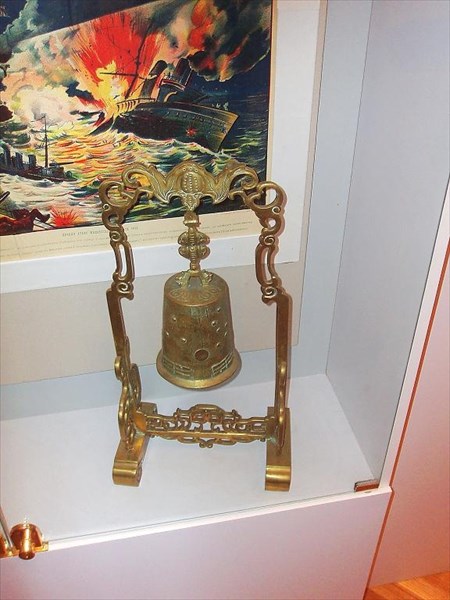 030-Гонг-колокол из кают-компании крейсера 2 ранга Изумруд